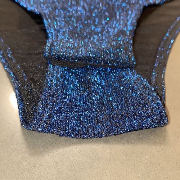 NWT BLANKNYC Denim Star Woman Shimmer Mock Neck Bodysuit - Picture 10 of 12